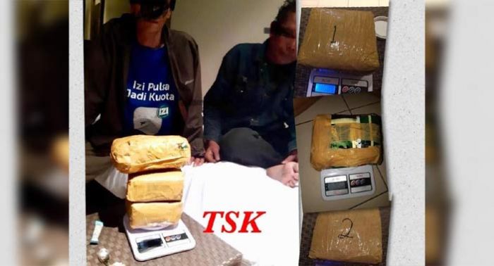 Bawa Sabu 3 Kg, Warga Jakarta dan Malang Digulung Satgas Narkoba Polda Jatim Bawa Sabu 3 Kg, Warga Jakarta dan Malang Digulung Satgas Narkoba Polda Jatim