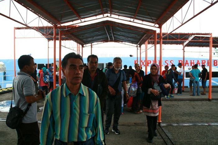 Sebelum Pemberlakuan PSBB Gresik, F-PKB Minta Penumpang Tujuan Bawean Dipulangkan Sebelum Pemberlakuan PSBB Gresik, F-PKB Minta Penumpang Tujuan Bawean Dipulangkan