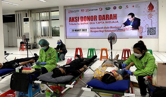 Peringati Hari Lahir Pendiri Sinar Mas, Ratusan Pegawai Ikuti Donor Darah Peringati Hari Lahir Pendiri Sinar Mas, Ratusan Pegawai Ikuti Donor Darah