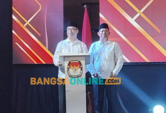 Rapat Pleno KPU: Hari Wuryanto-Purnomo Pimpin Kabupaten Madiun 2025-2030 Rapat Pleno KPU: Hari Wuryanto-Purnomo Pimpin Kabupaten Madiun 2025-2030