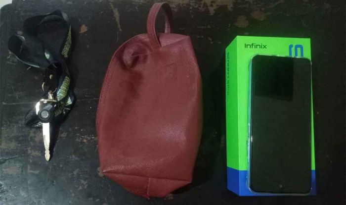 Penjaga Warung di Krian Sidoarjo Jadi Korban Maling Penjaga Warung di Krian Sidoarjo Jadi Korban Maling