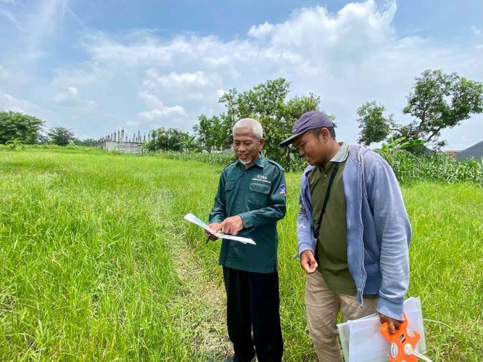 Jaga Ketertiban, Kantah Pasuruan Lakukan Pemantauan Lapang di Desa Kenep Jaga Ketertiban, Kantah Pasuruan Lakukan Pemantauan Lapang di Desa Kenep