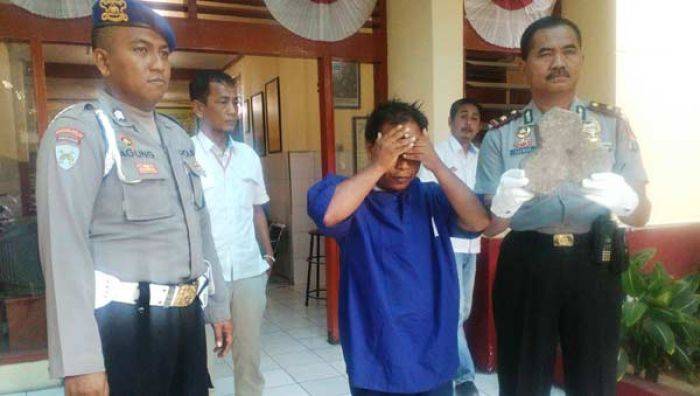 Cekcok Gara-gara Bunyi Lonceng, Warga Kalilom Surabaya Kepruk Istri Pakai Paving Cekcok Gara-gara Bunyi Lonceng, Warga Kalilom Surabaya Kepruk Istri Pakai Paving