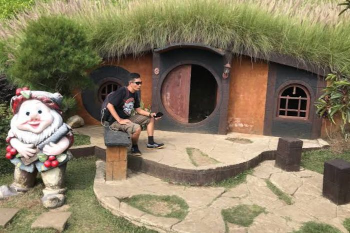 Tiket dan Wahana Taman Kelinci Rumah Hobbit Kota Batu Bulan ini Tiket dan Wahana Taman Kelinci Rumah Hobbit Kota Batu Bulan ini