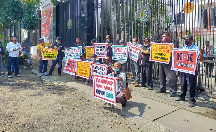 Kasus Dugaan Korupsi BOP Kemenag, Kejari Bangil Sudah Periksa 500 Penerima Bantuan Kasus Dugaan Korupsi BOP Kemenag, Kejari Bangil Sudah Periksa 500 Penerima Bantuan