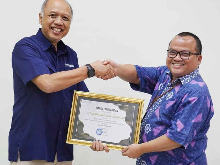 Wujudkan Layanan Berkualitas, BPJS Kesehatan Gresik Beri Penghargaan 8 Faskes di Gresik dan Lamongan Wujudkan Layanan Berkualitas, BPJS Kesehatan Gresik Beri Penghargaan 8 Faskes di Gresik dan Lamongan
