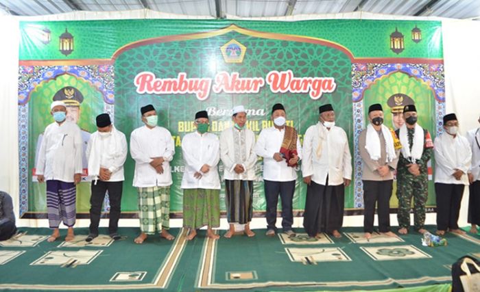 Safari Ramadan Perdana di Manyar, Bupati Gus Yani Singgung Kemacetan Jalan