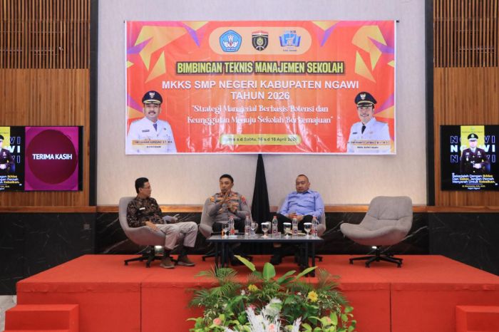 Kapolres Ngawi Tekankan Transparansi Dana BOSP dalam Bimtek Kepala SMP