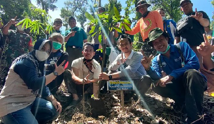 GP Ansor Kediri Gandeng Relawan, Tanam Pohon di Sumber Kajar