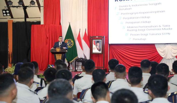 Beri Kuliah Umum di STPN Yogyakarta, Wamen ATR/BPN: Tumbuhkan Jiwa Kepemimpinan dan Jadi Inspirasi Beri Kuliah Umum di STPN Yogyakarta, Wamen ATR/BPN: Tumbuhkan Jiwa Kepemimpinan dan Jadi Inspirasi