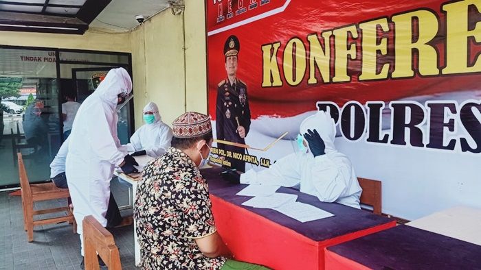 Polres Tuban Usut Kasus Pengambilan Paksa Jenazah Covid-19 Polres Tuban Usut Kasus Pengambilan Paksa Jenazah Covid-19