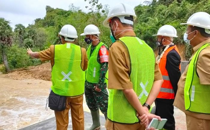 Resmikan PATM, Busyro Karim: Pembangunan Pompa Air Tanpa Mesin Harus Bermanfaat dan Tahan Lama Resmikan PATM, Busyro Karim: Pembangunan Pompa Air Tanpa Mesin Harus Bermanfaat dan Tahan Lama