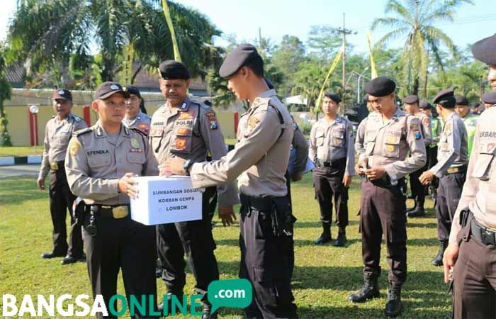 Solidaritas Gempa NTB Mengalir dari Blitar, Polisi Hingga Pelajar Galang Dana dan Doa Bersama Solidaritas Gempa NTB Mengalir dari Blitar, Polisi Hingga Pelajar Galang Dana dan Doa Bersama