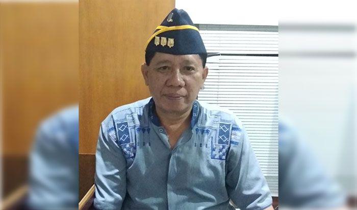 LPB Adukan Tarikan Atribut Pelantikan 47 Kades di DPMD Gresik ke Menpan RB dan KASN LPB Adukan Tarikan Atribut Pelantikan 47 Kades di DPMD Gresik ke Menpan RB dan KASN