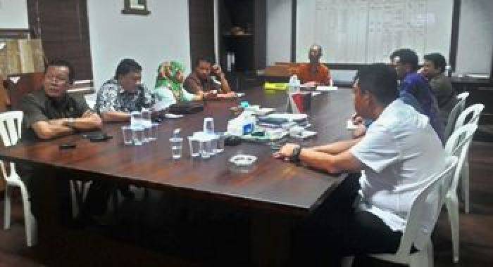 Komisi D DPRD Gresik Sidak Perusahaan, Pastikan Buruh Diikutkan BPJS Ketenagakerjaan Komisi D DPRD Gresik Sidak Perusahaan, Pastikan Buruh Diikutkan BPJS Ketenagakerjaan