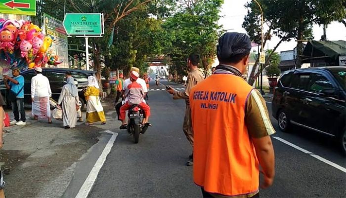 Lebaran di Kabupaten Blitar, Pemuda Katolik Ikut Amankan Salat Idul Fitri Lebaran di Kabupaten Blitar, Pemuda Katolik Ikut Amankan Salat Idul Fitri