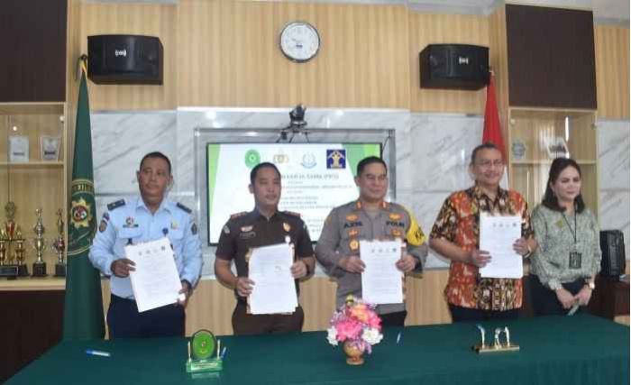 Permudah Layanan Hukum, PN Gresik Terapkan e-Berpadu Permudah Layanan Hukum, PN Gresik Terapkan e-Berpadu