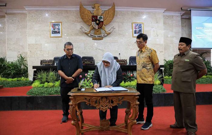 Dewan Setujui Perubahan Status Perumda BPR Bank Kota Kediri Jadi Perseroda Dewan Setujui Perubahan Status Perumda BPR Bank Kota Kediri Jadi Perseroda