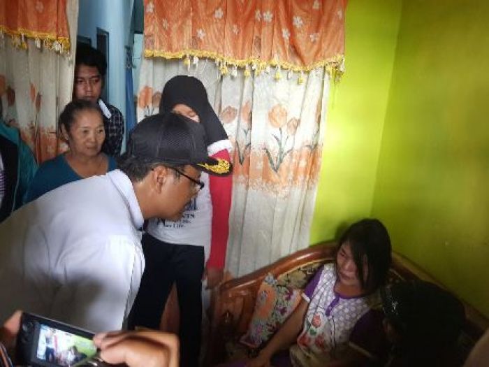 Kunjungi Korban Banjir Jombang, Gus Ipul Pimpin Tahlil Doakan Korban Kunjungi Korban Banjir Jombang, Gus Ipul Pimpin Tahlil Doakan Korban