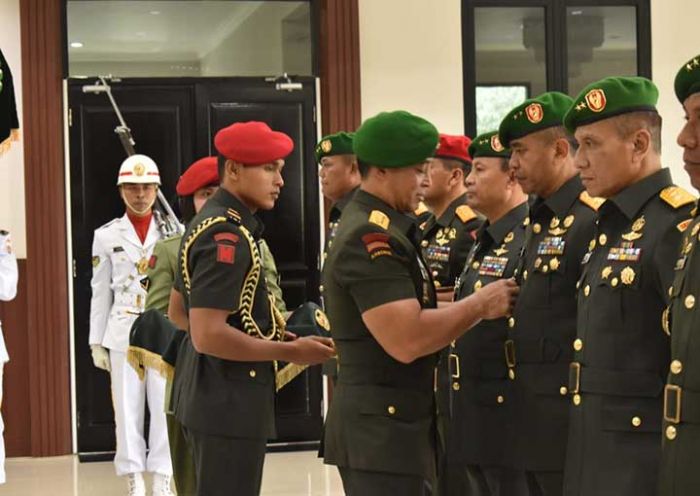 Mayjen TNI R. Wisnoe Prasetja Boedi Jabat Pangdam V Brawijaya Mayjen TNI R. Wisnoe Prasetja Boedi Jabat Pangdam V Brawijaya