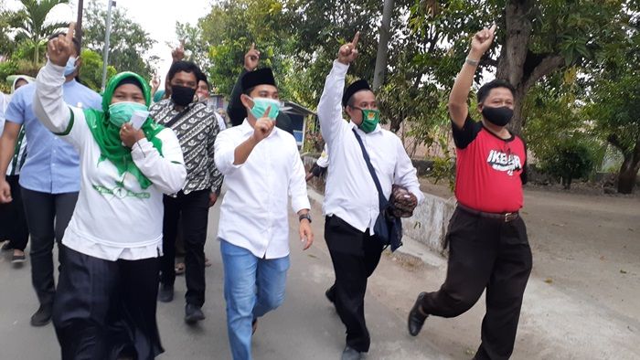 Cuaca Mendung dan Sejuk Iringi Kampanye Simpatik Paslon 1 Ikbar di Dlanggu