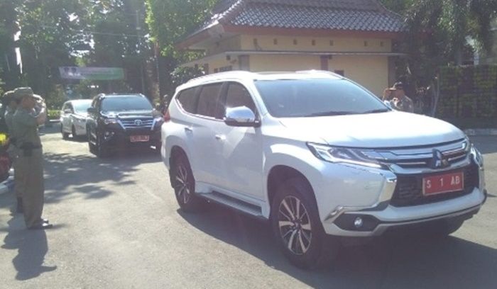 Mobdin Bupati Bojonegoro Diduga Digondol Kawanan Maling Tertangkap, Sempat Kejar-kejaran di Ngawi Mobdin Bupati Bojonegoro Diduga Digondol Kawanan Maling Tertangkap, Sempat Kejar-kejaran di Ngawi
