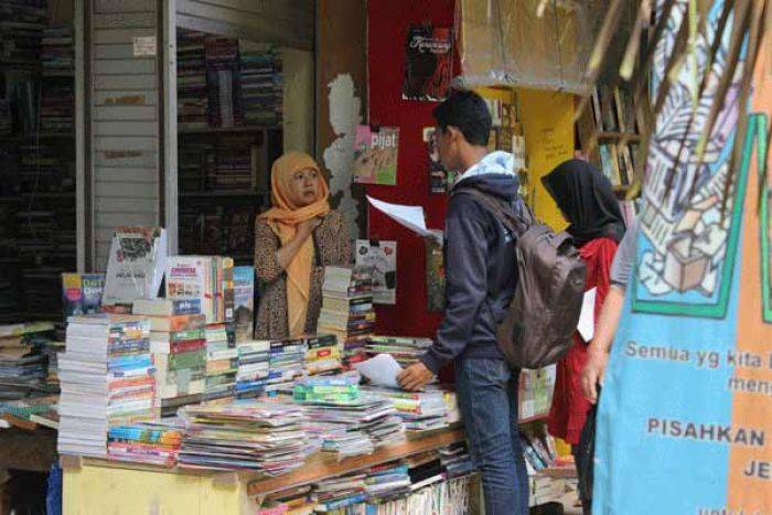 Kampoeng Ilmu Surabaya, Sediakan Berbagai Jenis Buku