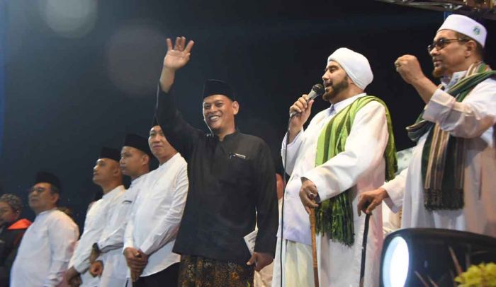 Kota Kediri Bersholawat, Mas Abu Titip Pesan Jaga Kerukunan Kota Kediri Bersholawat, Mas Abu Titip Pesan Jaga Kerukunan