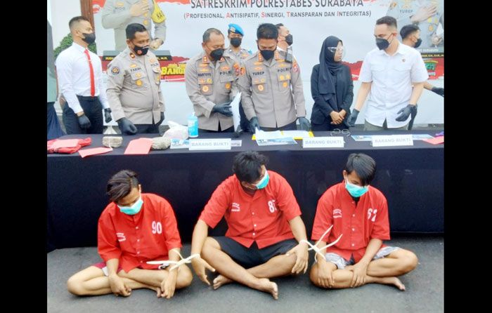 Komplotan Curanmor di Surabaya Diringkus Polisi, Gondol Motor Saat Kunci Masih Nempel Komplotan Curanmor di Surabaya Diringkus Polisi, Gondol Motor Saat Kunci Masih Nempel