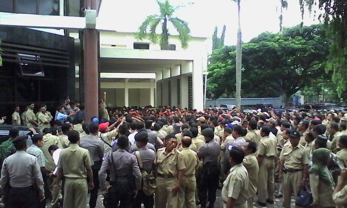 PPDI Ultimatum Anggota Dewan Tulungagung PPDI Ultimatum Anggota Dewan Tulungagung