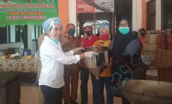 Anggota DPR RI Indah Kurnia Serahkan Bantuan Peralatan Produksi Sambal ke Desa Sidodadi Sidoarjo Anggota DPR RI Indah Kurnia Serahkan Bantuan Peralatan Produksi Sambal ke Desa Sidodadi Sidoarjo