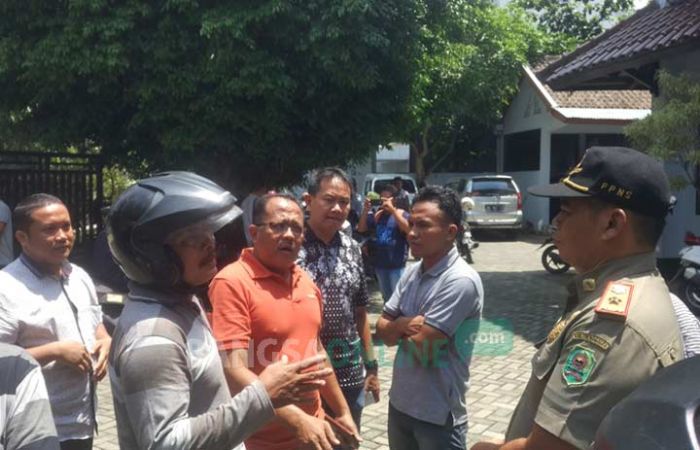 Puluhan Pedagang Pasar Pon Mengadu ke Dewan Puluhan Pedagang Pasar Pon Mengadu ke Dewan