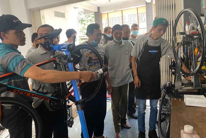 Tangkap Peluang Fenomena Tren Sepeda, Dinkop UMTK Kota Kediri Gelar Pelatihan Usaha