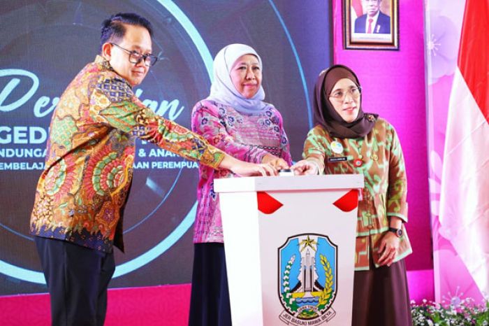 Resmikan UPT Perlindungan Perempuan dan Anak Jatim, Gubernur Khofifah: Terbesar se-Indonesia Resmikan UPT Perlindungan Perempuan dan Anak Jatim, Gubernur Khofifah: Terbesar se-Indonesia