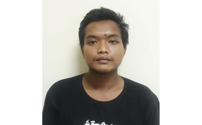 Pekok, Budak Sabu Asal Sidoarjo Diamankan Polisi Pekok, Budak Sabu Asal Sidoarjo Diamankan Polisi