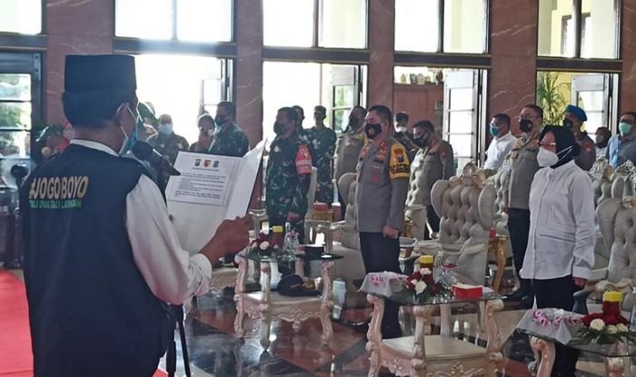 Kapolda Jawa Timur Hadiri Deklarasi Damai Kapolda Jawa Timur Hadiri Deklarasi Damai