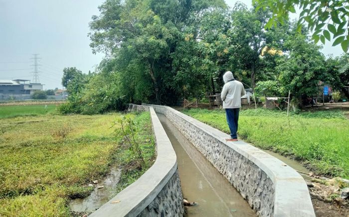 Saluran Mojokopek Direhab Demi Kelancaran Air Irigasi