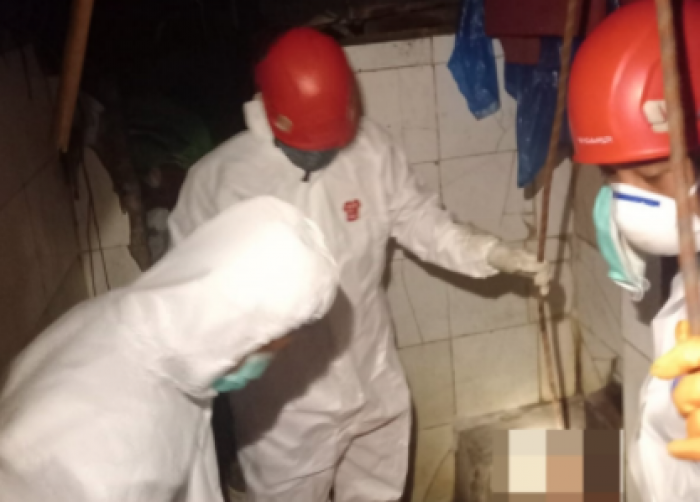 Tak Terlihat Beberapa Hari, Nenek Warga Tambak Wedi Surabaya Ditemukan Tewas di Dalam Sumur Tak Terlihat Beberapa Hari, Nenek Warga Tambak Wedi Surabaya Ditemukan Tewas di Dalam Sumur