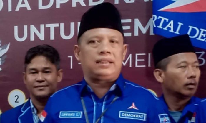 DPP Demokrat Klarifikasi Pemecatan Supriyanto dari Ketua DPC Gresik DPP Demokrat Klarifikasi Pemecatan Supriyanto dari Ketua DPC Gresik