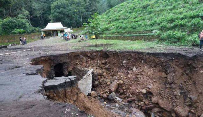Wisata Kebun Teh Jamus di Ngawi kembali Longsor Wisata Kebun Teh Jamus di Ngawi kembali Longsor