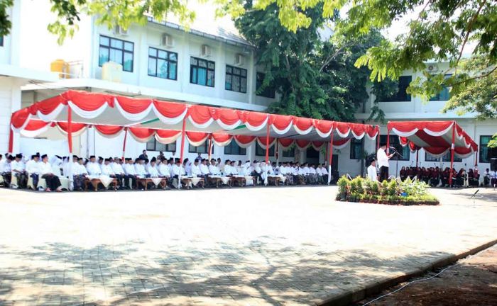 Khidmatnya Upacara Peringatan Hari Santri Nasional 2024 di Kota Pasuruan Khidmatnya Upacara Peringatan Hari Santri Nasional 2024 di Kota Pasuruan