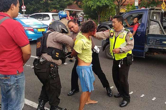 Warga Gunungsari Bikin Geger Grahadi