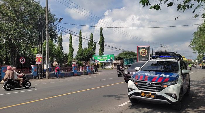 Operasi Patuh Semeru 2022, Mobil INCAR di Kota Probolinggo Jaring 200 Pelanggar dalam Sehari Operasi Patuh Semeru 2022, Mobil INCAR di Kota Probolinggo Jaring 200 Pelanggar dalam Sehari