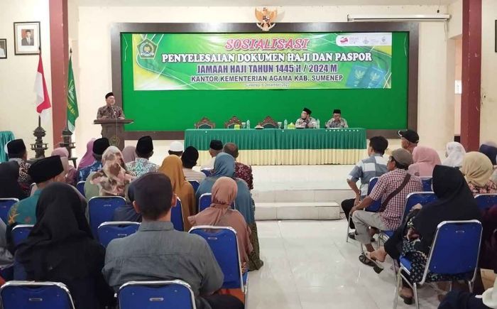 Kemenag Sumenep Gelar Sosialisasi Penyelesaian Dokumen Haji dan Paspor untuk 835 Jamaah Kemenag Sumenep Gelar Sosialisasi Penyelesaian Dokumen Haji dan Paspor untuk 835 Jamaah