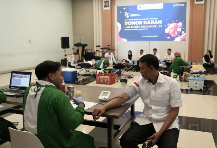 Sambut HBI ke-75, Kantor Imigrasi Kediri Gelar Donor Darah Sambut HBI ke-75, Kantor Imigrasi Kediri Gelar Donor Darah