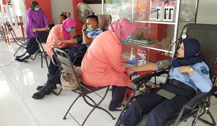 Kolaborasi, Lapas Narkotika Kelas IIA-Bapas Pamekasan Gelar Baksos dan Donor Darah