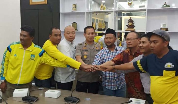 Sepakat, Manajemen PT. PJS Serahkan GU ke Ultras Sepakat, Manajemen PT. PJS Serahkan GU ke Ultras