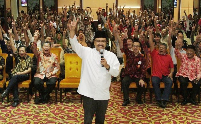 Ribuan Relawan Pendukung Jokowi Satukan Dukungan Menangkan Gus Ipul-Puti