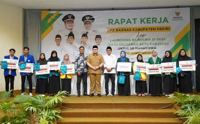 ZIS Baznas Meningkat Hampir 70 Persen, Bupati Kediri Launching Program Beasiswa SKSS ZIS Baznas Meningkat Hampir 70 Persen, Bupati Kediri Launching Program Beasiswa SKSS