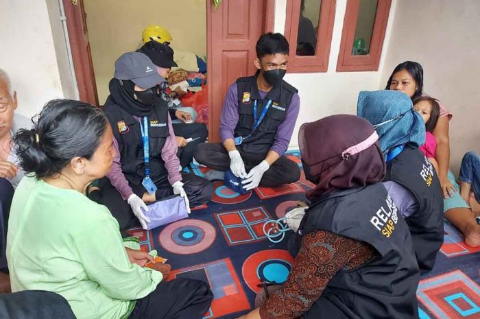 Polda Metro Jaya dan Relawan Siap Bergerak Layani Korban Gempa Cianjur 24 Jam Polda Metro Jaya dan Relawan Siap Bergerak Layani Korban Gempa Cianjur 24 Jam